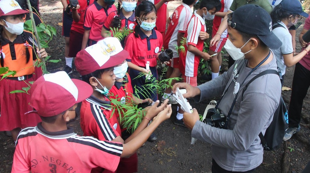 Rayakan Hari Hutan, Siswa SD di Jembrana, Bali, Diajak Menjelajah Hutan
